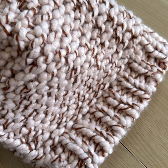 Express Pink Knit Beanie - Picture 3 of 6